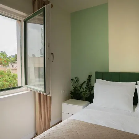 Apartment Luxury At Airalbania And Near Blloku *